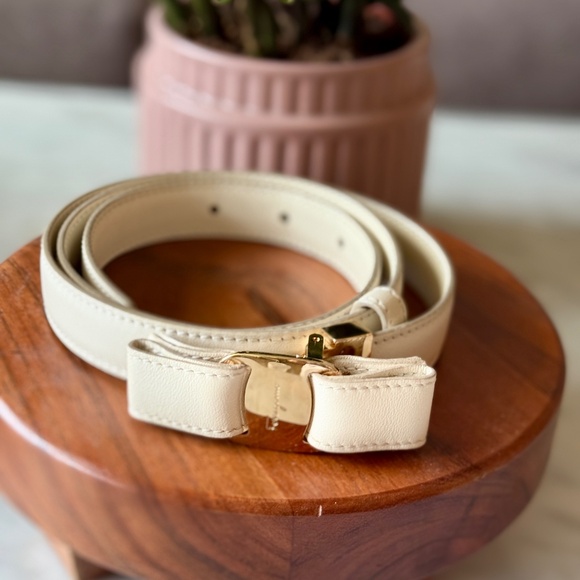 Ferragamo Belt - Bow Cream Color